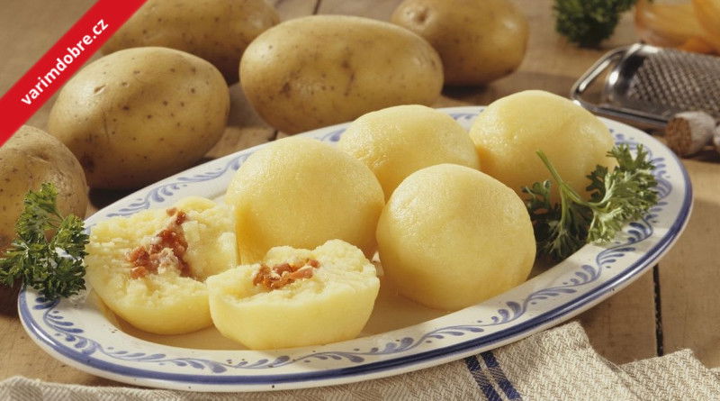 Plněné bramborové knedlíky