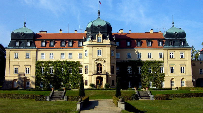 Zámek Lány