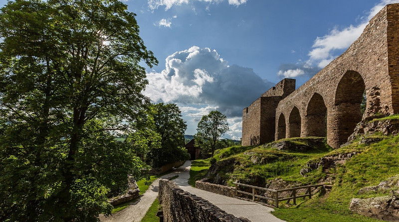hrad Velhartice