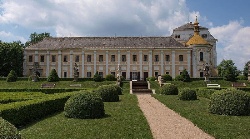 Zámecký park v Lysé nad Labem